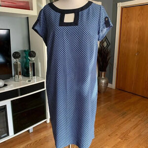 Outback Red Shift Dress with Square Cutout